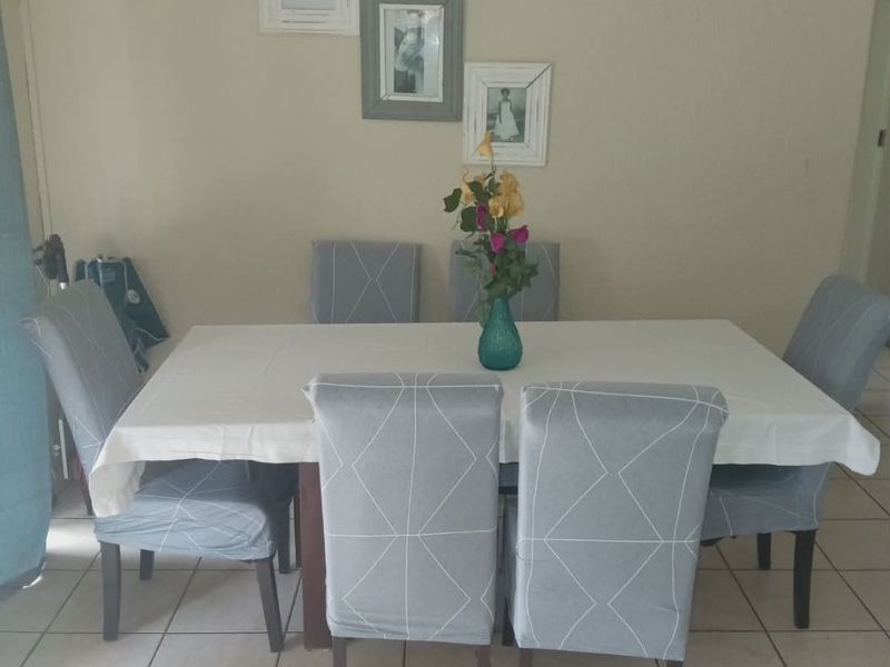 3 Bedroom and 2 Bathroom House for Sale in Dersley Park - Photo 7