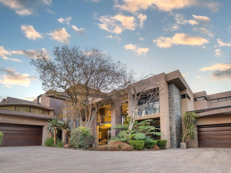 An Exceptional Lifestyle Awaits in Serengeti Estates - A Home Designed for Living and Entertaining - An Opportunity Not to Be Missed. - Photo 2