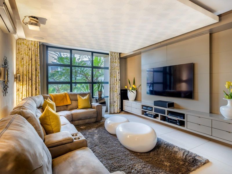 An Exceptional Lifestyle Awaits in Serengeti Estates - A Home Designed for Living and Entertaining - An Opportunity Not to Be Missed. - Photo 9