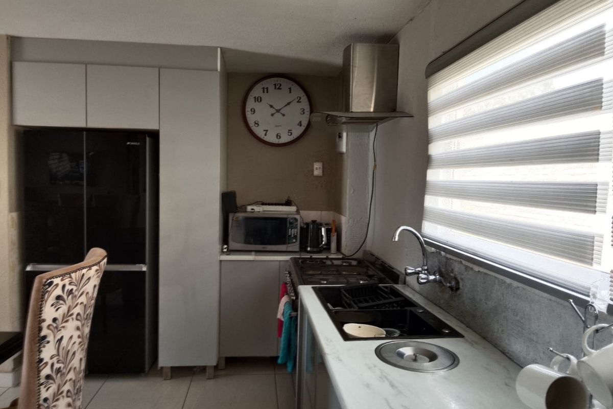 3 Bedroom House for Sale in Ormonde - Photo 3