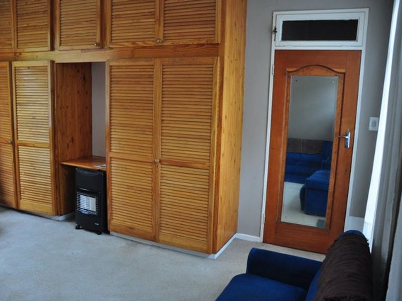 Charming Kensington Home + 3 Income- Generating Cottages - Photo 9