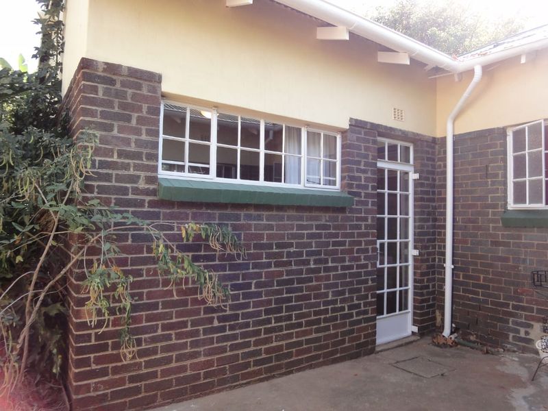 Charming Kensington Home + 3 Income- Generating Cottages - Photo 7