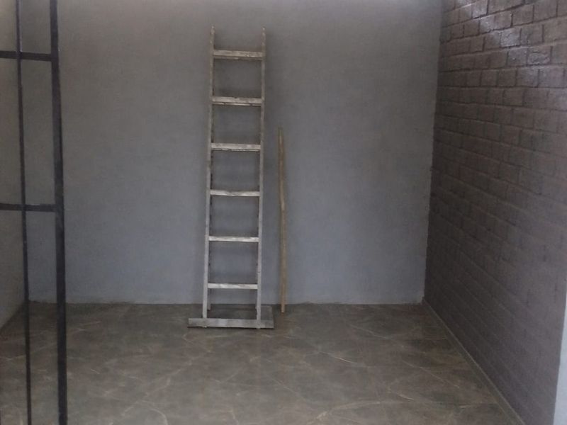 Neat 3 bedroomed townhouse for sale in Cleland !  - Photo 2