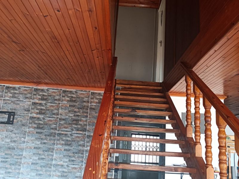 Neat 3 bedroomed townhouse for sale in Cleland !  - Photo 4