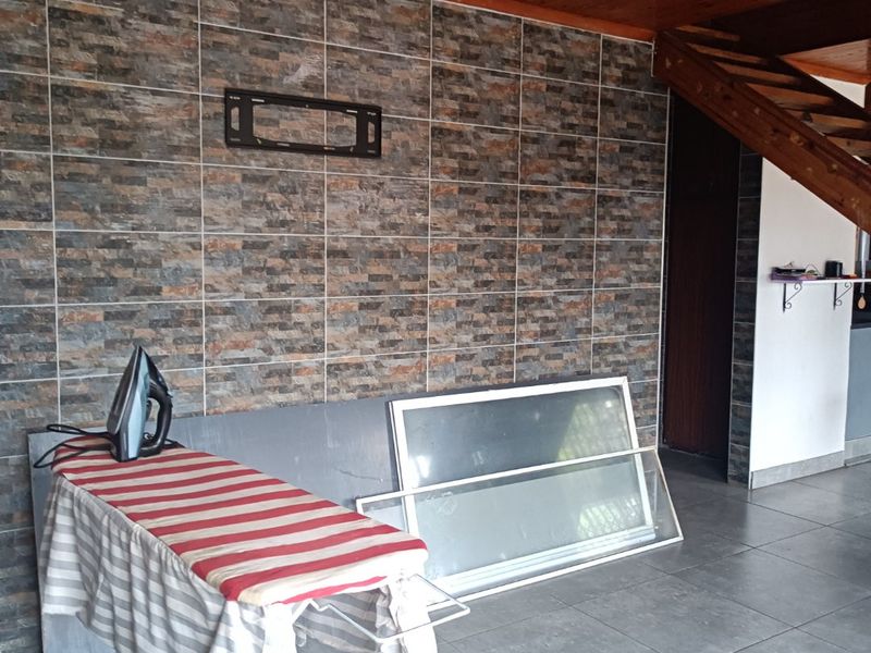 Neat 3 bedroomed townhouse for sale in Cleland !  - Photo 6