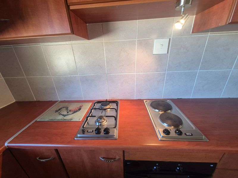 SPACIOUS 1 BEDROOM APARTMENT TO RENT - Photo 10