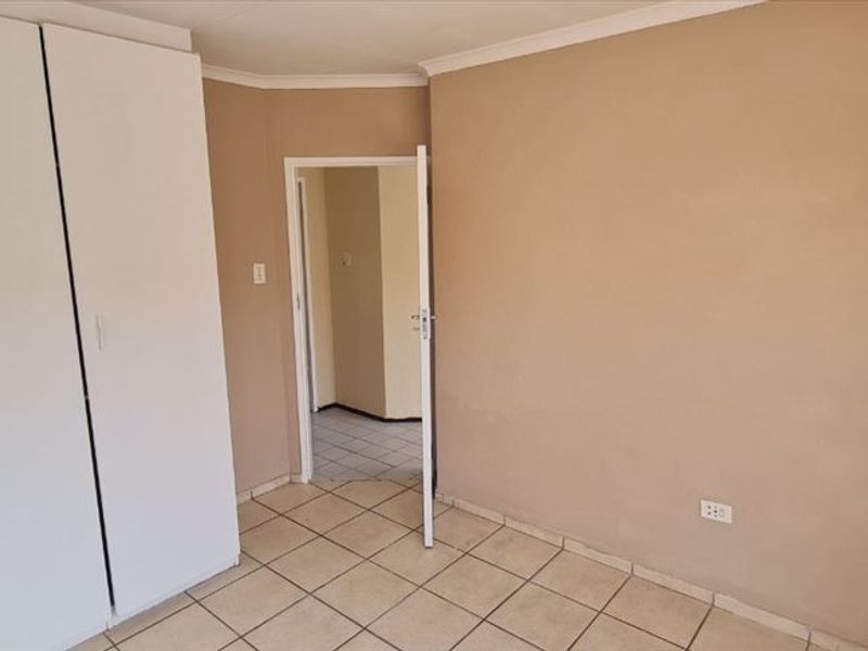 Affordable Town Home – Starter or Investment - Photo 6