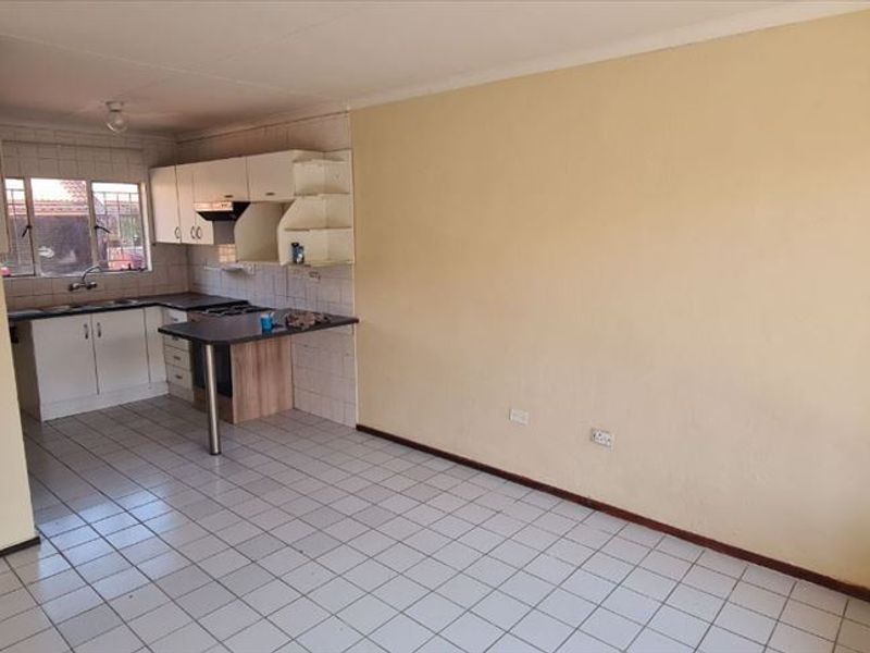 Affordable Town Home – Starter or Investment - Photo 3