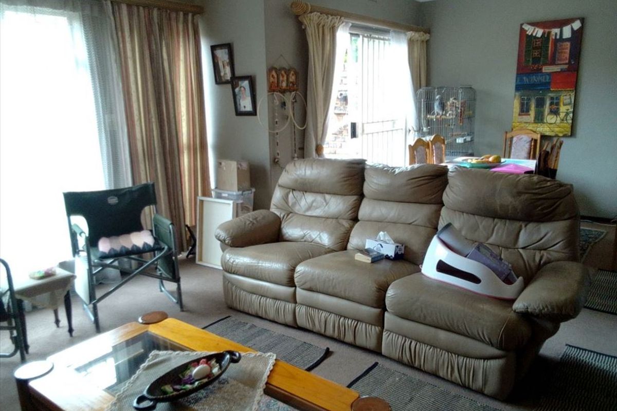 Duplex Beauty – Low Maintenance Living - Photo 3