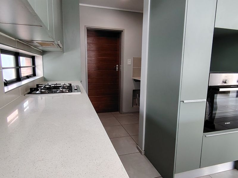 Exclusive Estate Living - 3 Bedroom Townhouse in The Manhattan, Amberfield, Centurion. - Photo 3