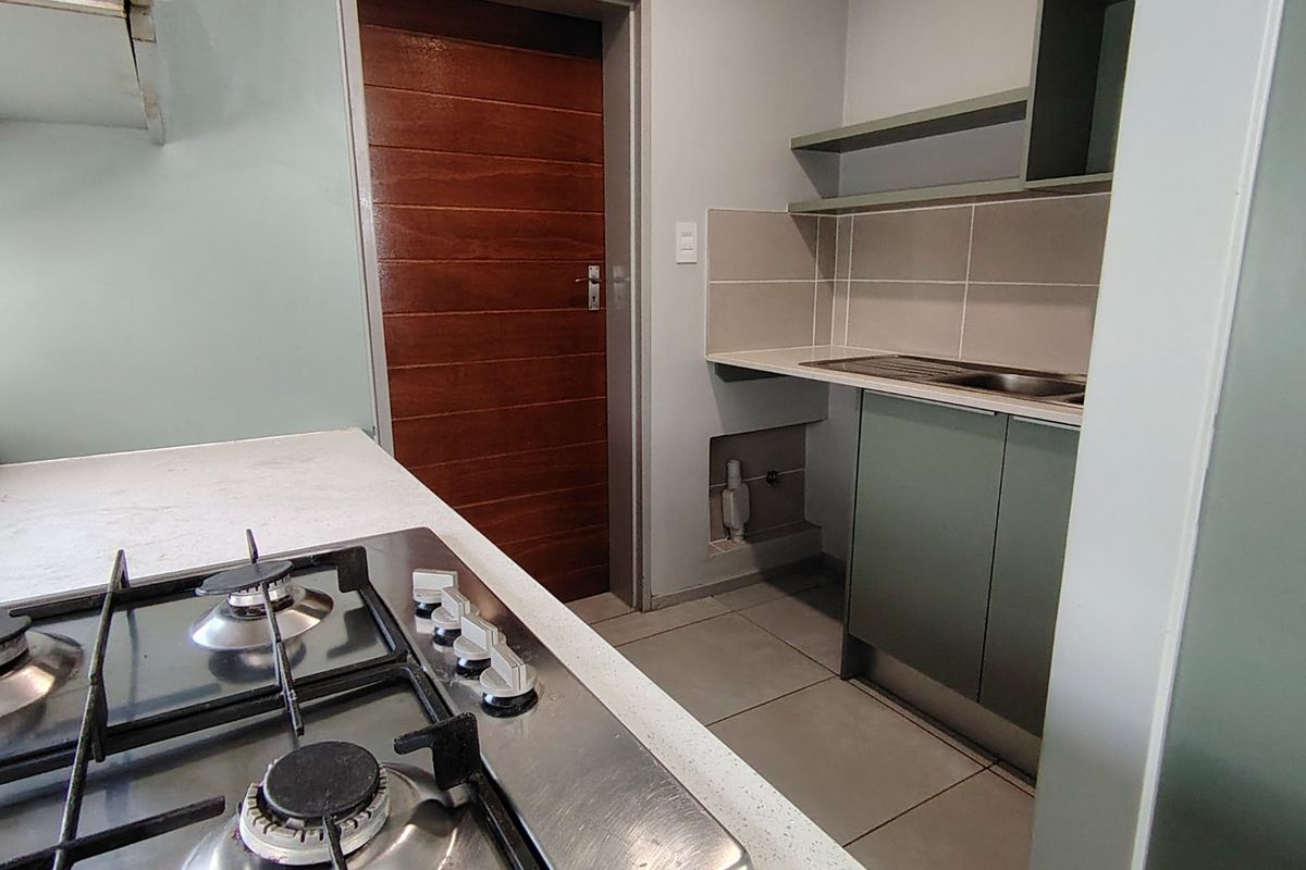 Exclusive Estate Living - 3 Bedroom Townhouse in The Manhattan, Amberfield, Centurion. - Photo 5