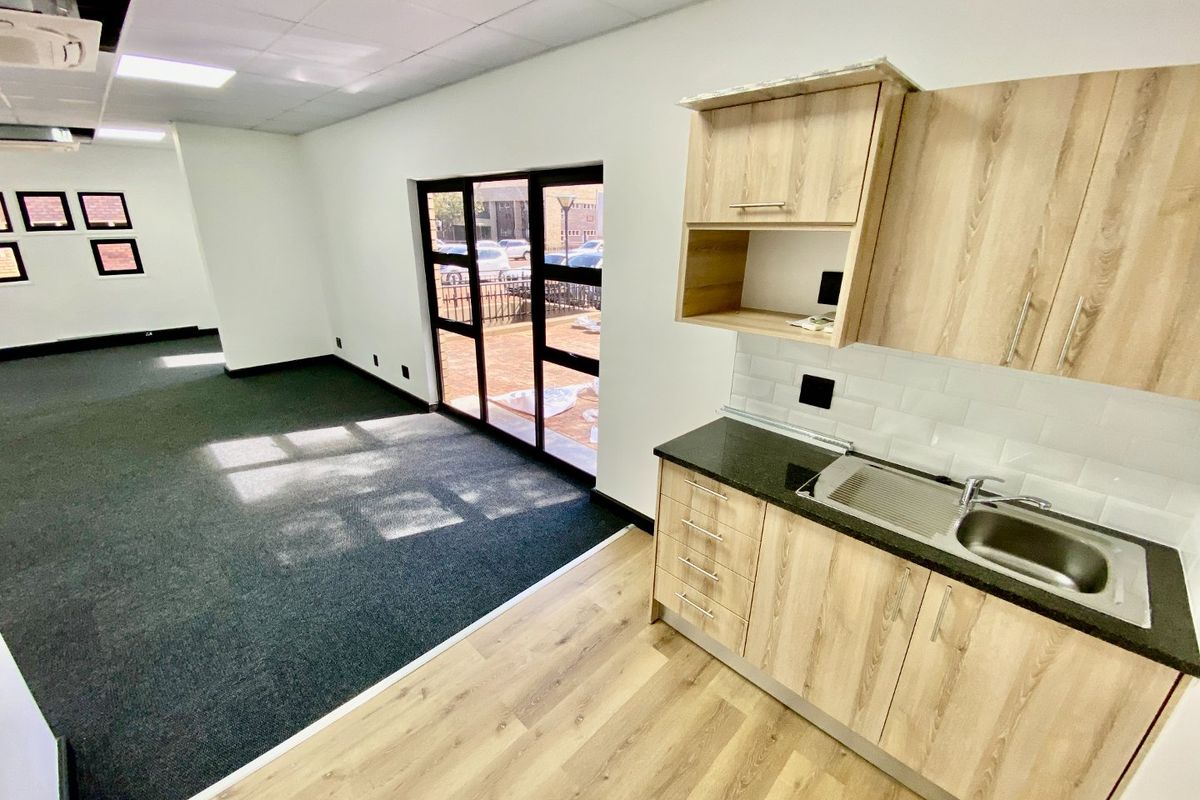 A-Grade Office Space Available In Lynnwood - Photo 4