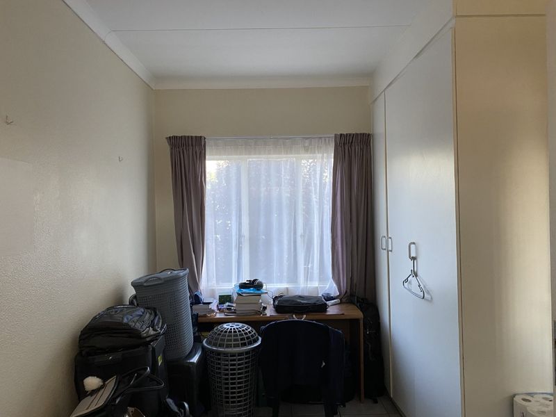1Bedroom 1 Bathroom sunny and spacious upstairs apartment located in Edenglen at an absolute give-away price.  - Photo 8