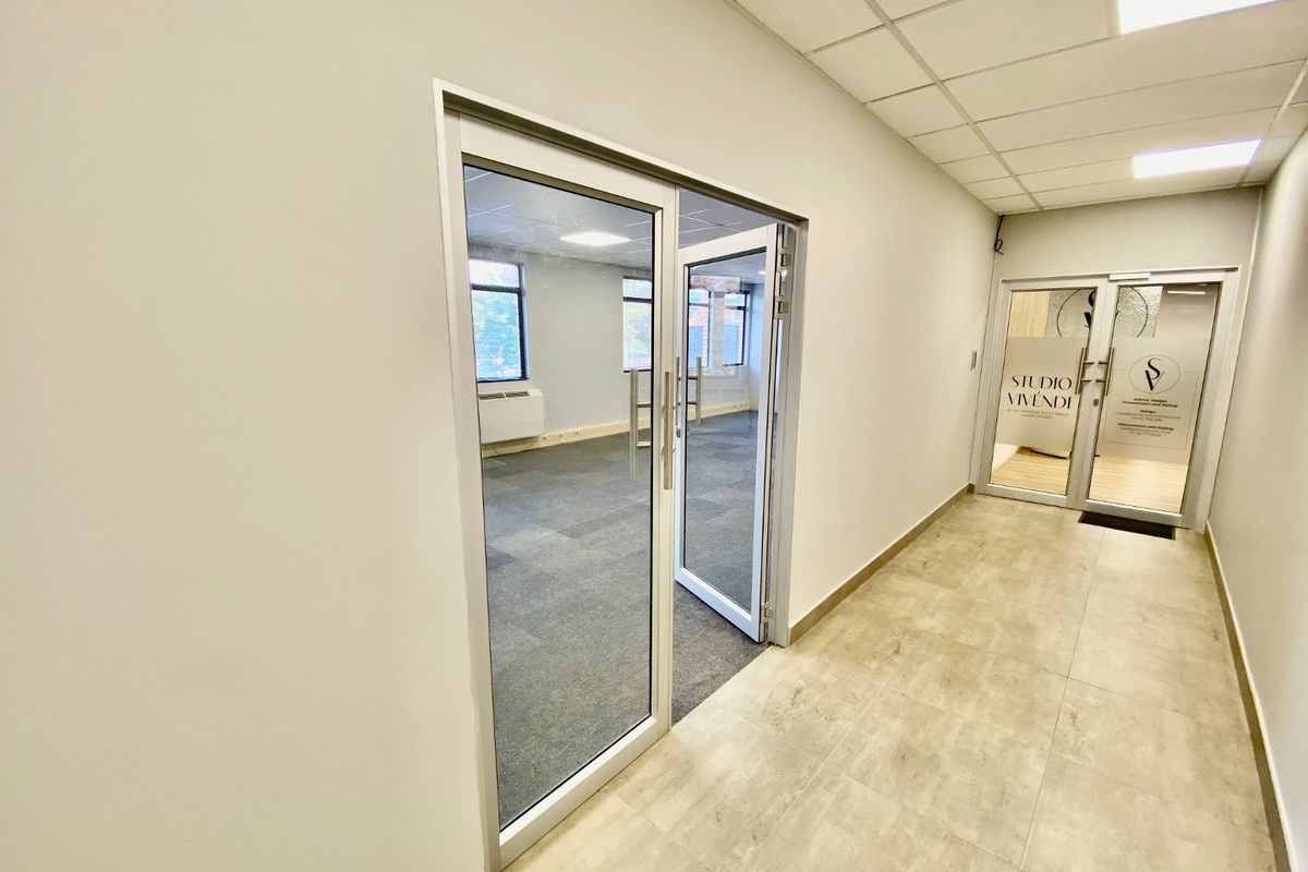 Modern Office Suite To Let In Boardwalk - Photo 3