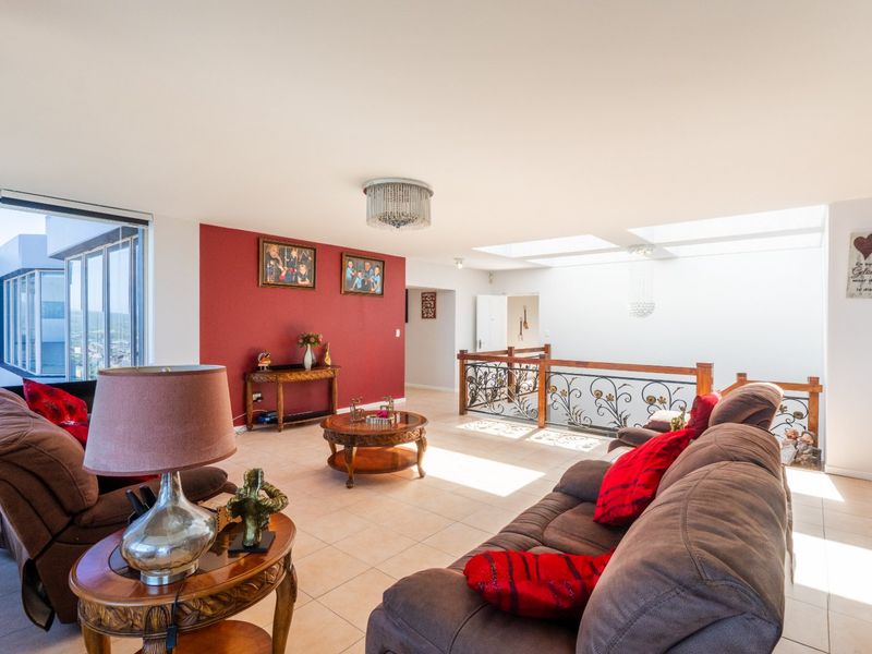 ELEVATED 7 BEDROOM COASTAL MASTERPIECE WITH INCOME POTENTIAL & UNINTERRUPTED OCEAN VIEWS - Photo 8