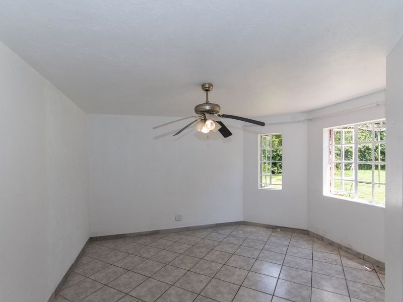 Spacious double-storey home in gated area in White River Ext 18 - Photo 9