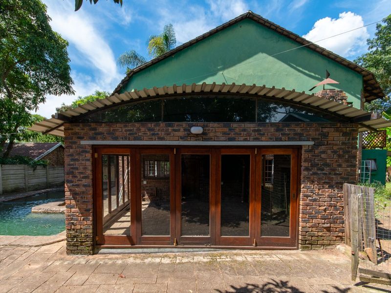 Spacious double-storey home in gated area in White River Ext 18 - Photo 7