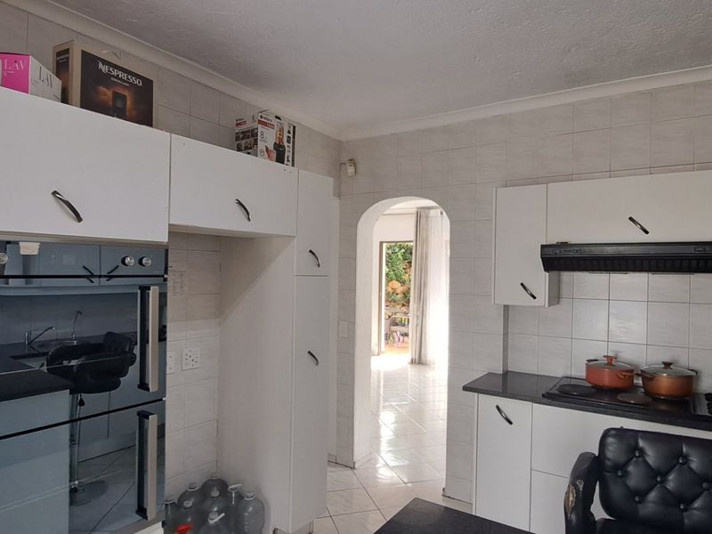 This spacious cluster home is ideal for a family seeking comfort and convenience.  - Photo 7