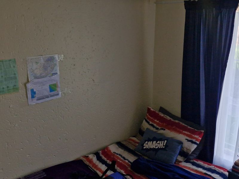 Modern Flat with Pool Access - Photo 9