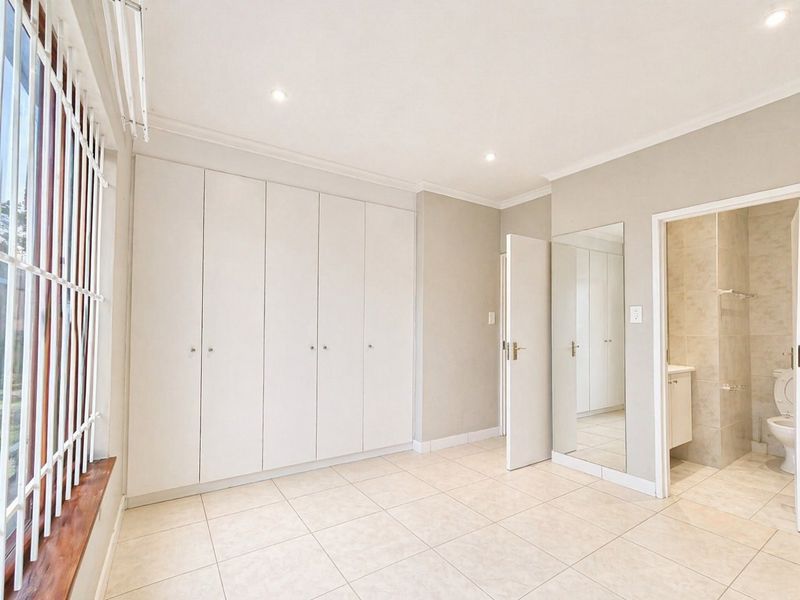 Comfortable Living in a Secure Fairland Community - Photo 9