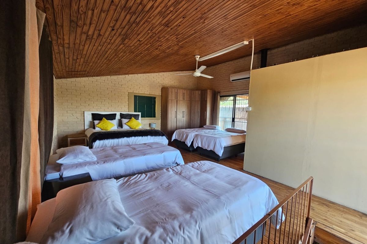 River front property - Photo 4