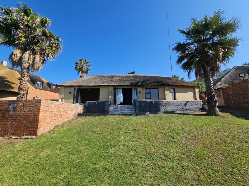 River front property - Photo 2