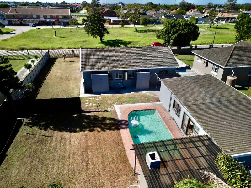 Charming 3 bed home in Kabega with 2 bed granny flat - Photo 2