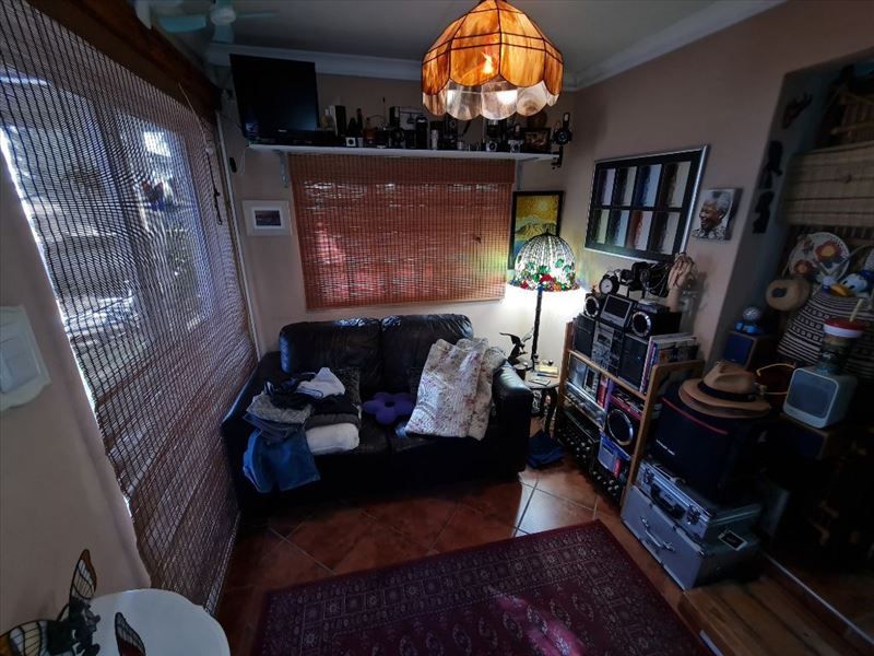 A Spacious Family Home Packed With Character! - Photo 7