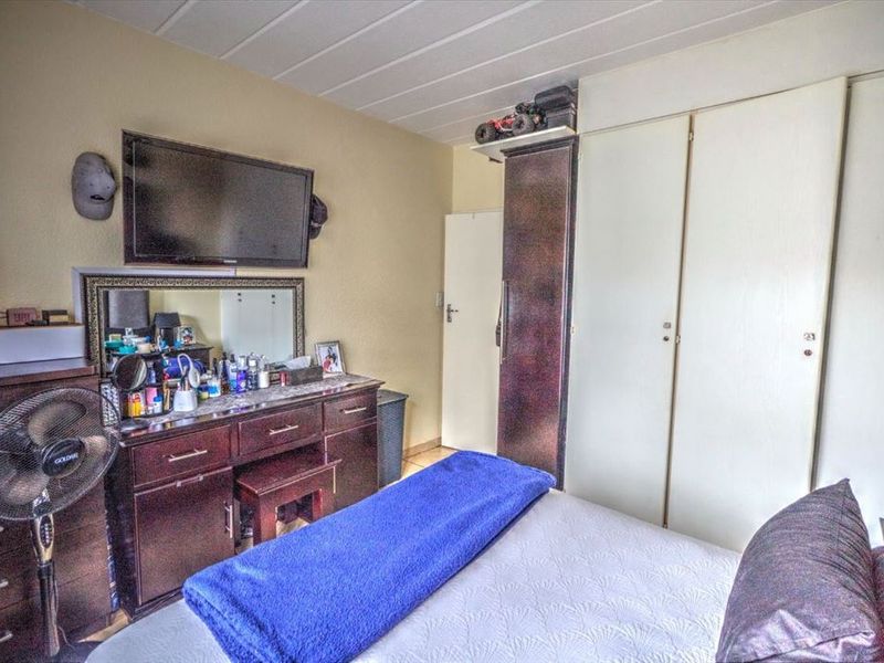 Chic 65m2 Ground Floor Town House: A Unit with Space and Serenity - Photo 10