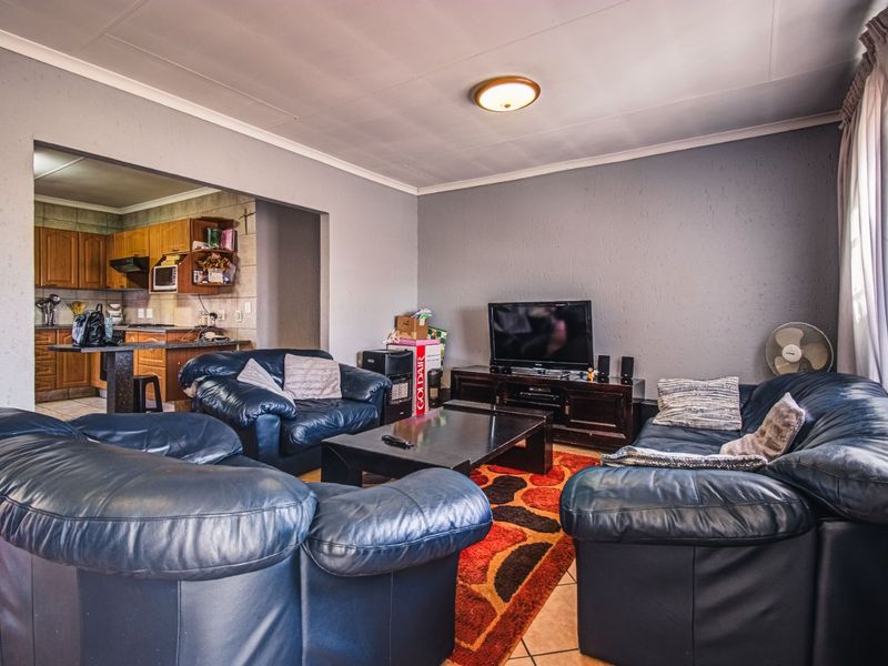 Glen Marais Lifestyle Awaits!   - Photo 9