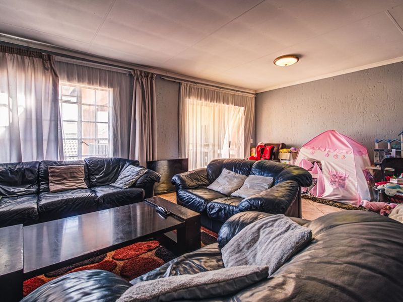 Glen Marais Lifestyle Awaits!   - Photo 8