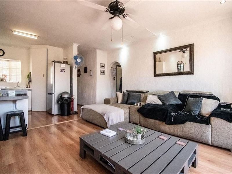 An Inviting Abode - Photo 4