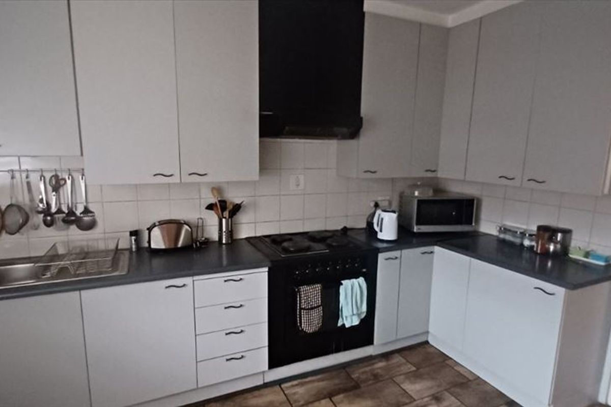 Elegant Duplex Beauty – A Pleasure to View - Photo 3