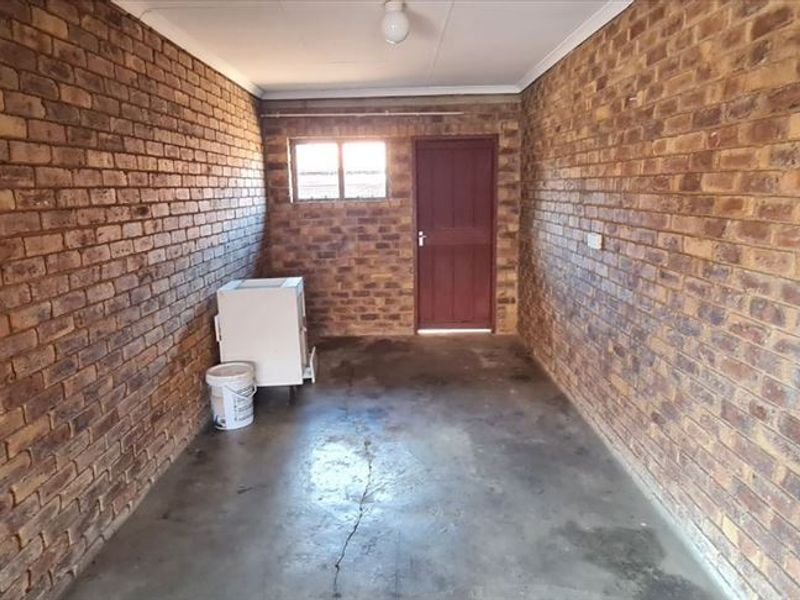 Cozy Simplex – Affordable & Inviting - Photo 5