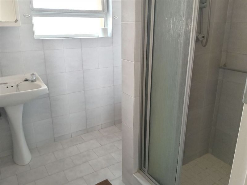 Retire in Style – Serene Simplex Living - Photo 10