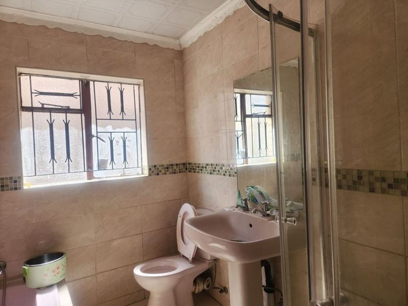 Lovely Family Home – Transform Into Your Dream - Photo 9