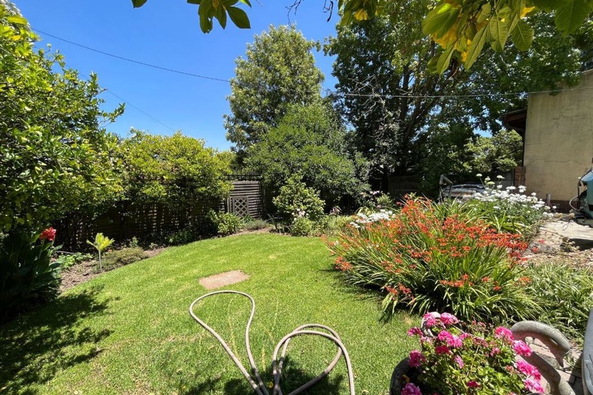 Immaculate Family Home – Space & Style - Photo 2