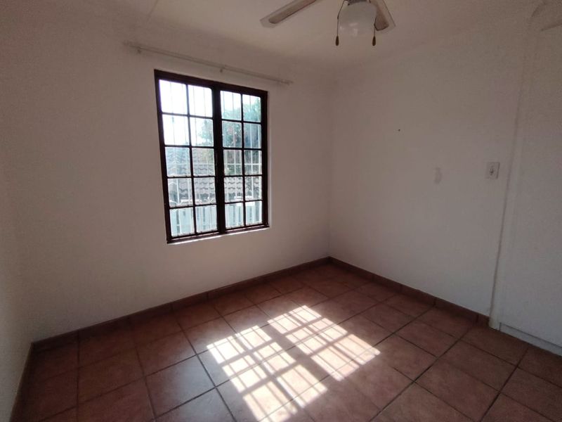 Golf Course Living At Its Best – Spacious Pet-Friendly Townhouse In Port Edward - Photo 10