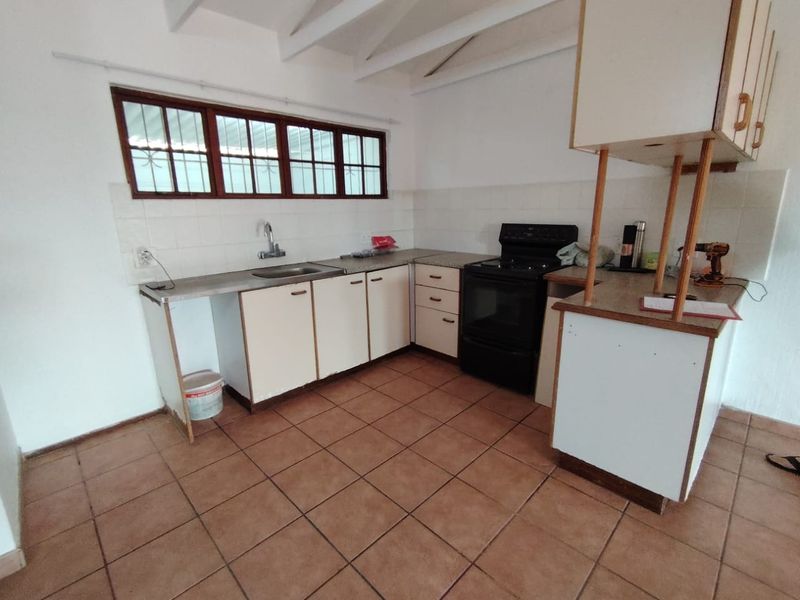 Golf Course Living At Its Best – Spacious Pet-Friendly Townhouse In Port Edward - Photo 8