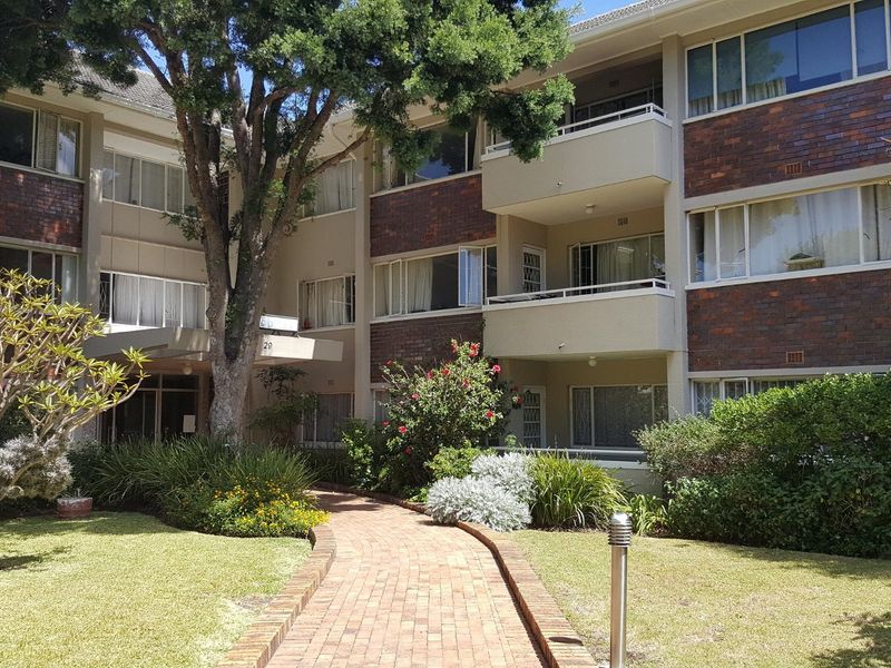 I bedroom Ground Floor apartment - Rondebosch - Photo 1