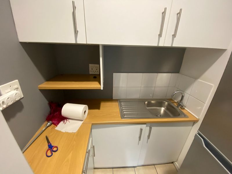 219m2 Commercial Space for Sale - Investment  - Photo 6