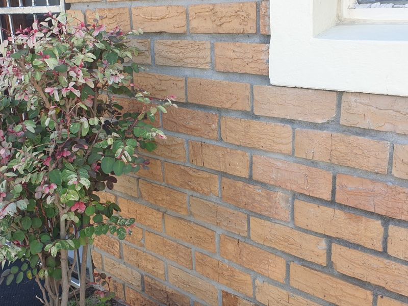 Good location 3-bedroom duplex with pool - Photo 5