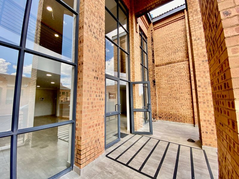 Modern Office Space To Let In Boardwalk - Photo 3