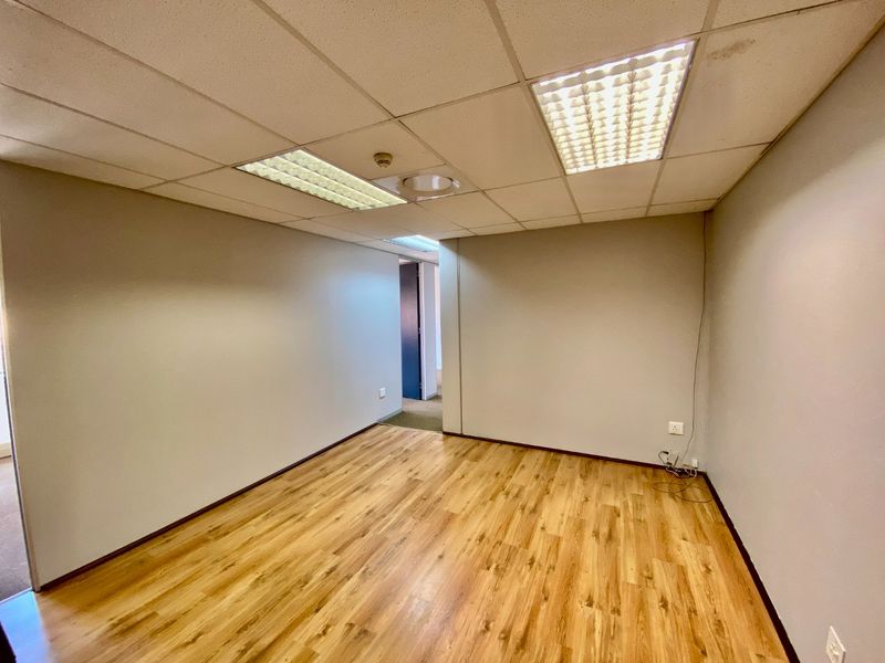 Modern Office Space To Let In Boardwalk - Photo 8