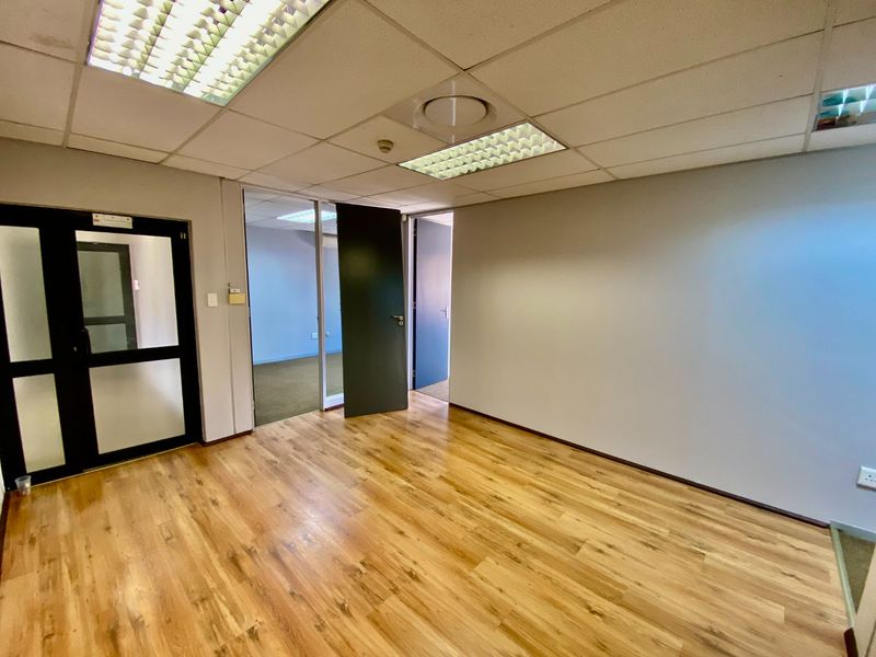 Modern Office Space To Let In Boardwalk - Photo 7