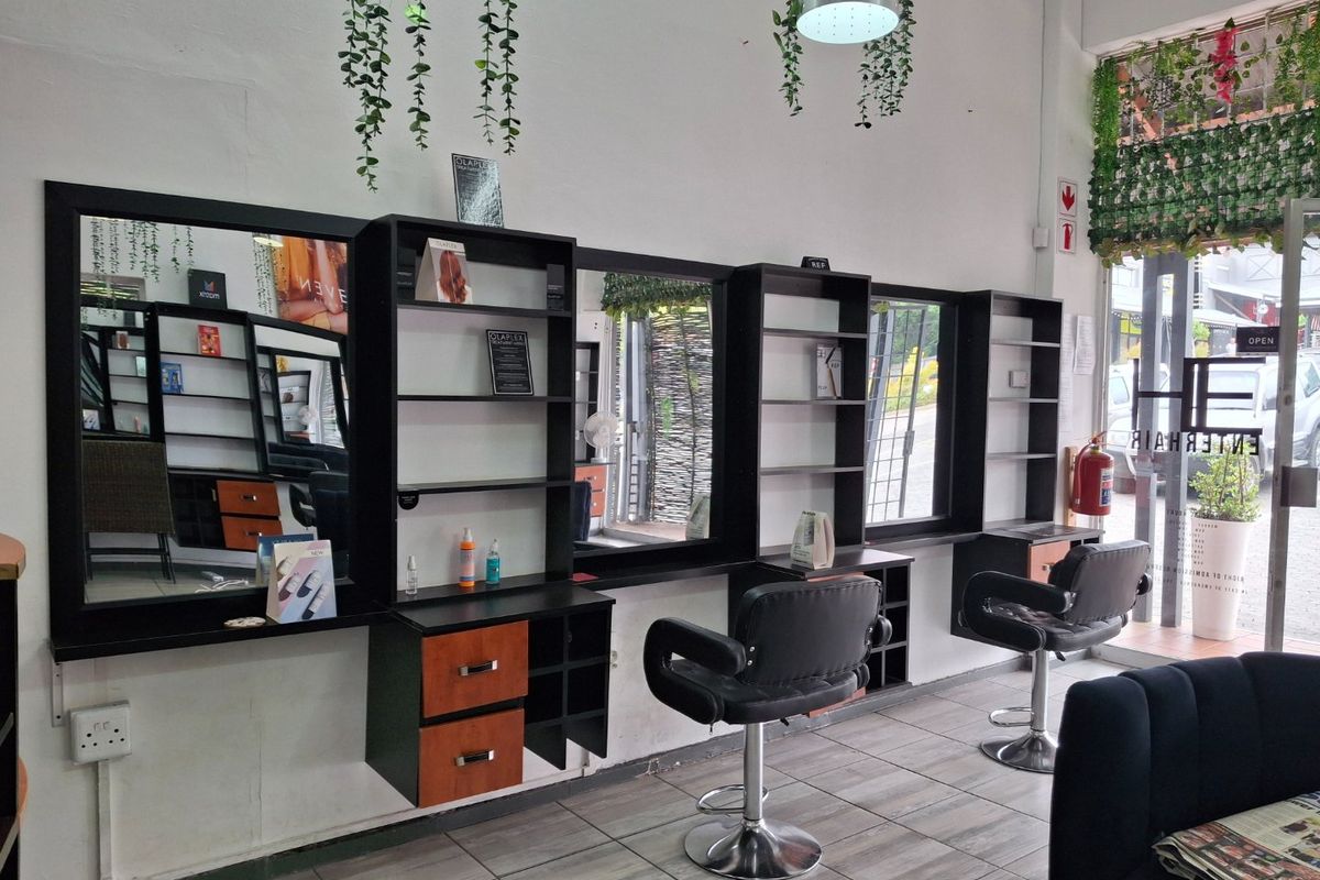 Retail Shops to Let - Photo 5