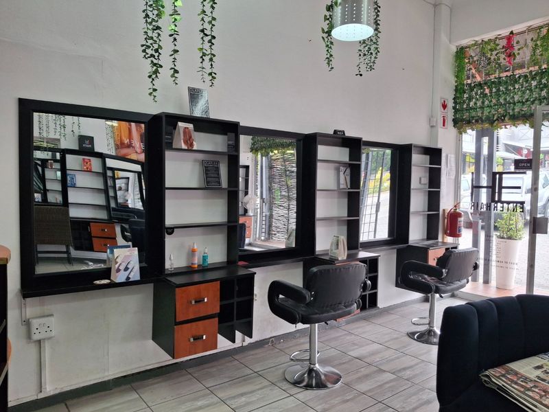 Retail Shops to Let - Photo 5