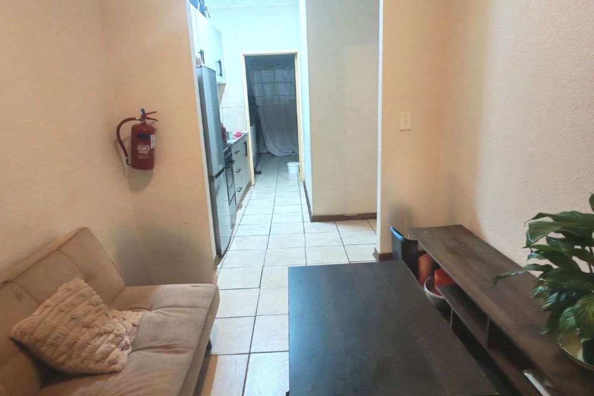 Why Pay Rent? - Photo 4