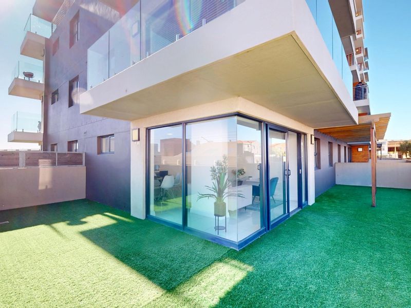 Modern 2 Bedroom Apartment at Chapel Towers – Urban Living in the Heart of Cape Town - Photo 2