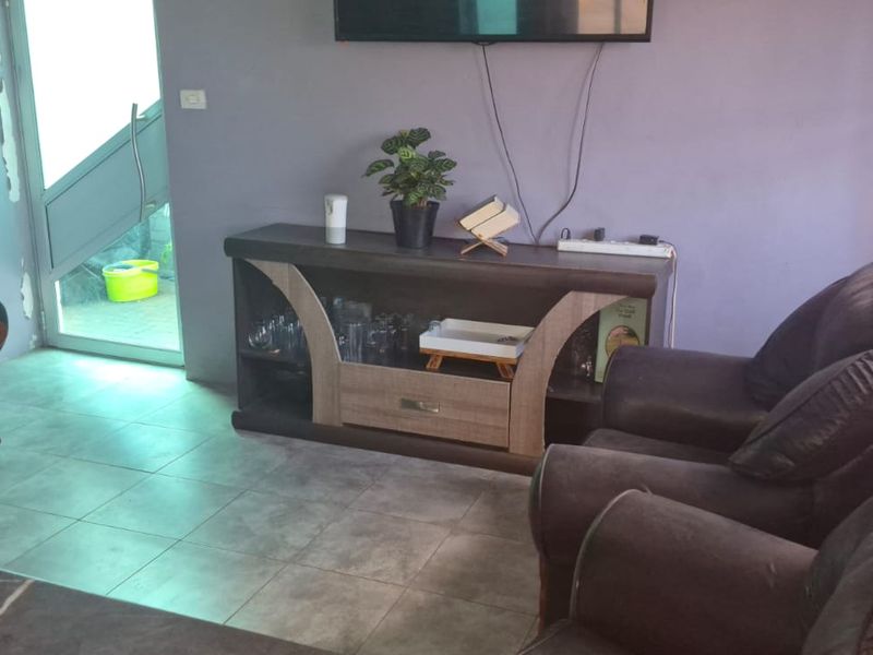 Charming 3 Bed Home in Tafelsig, Mitchells Plain - Photo 3